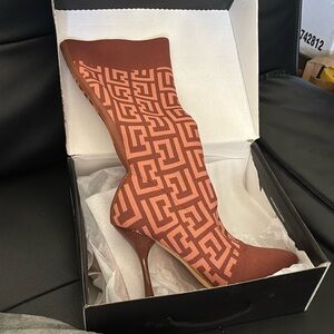 Nwt fashionova shoes